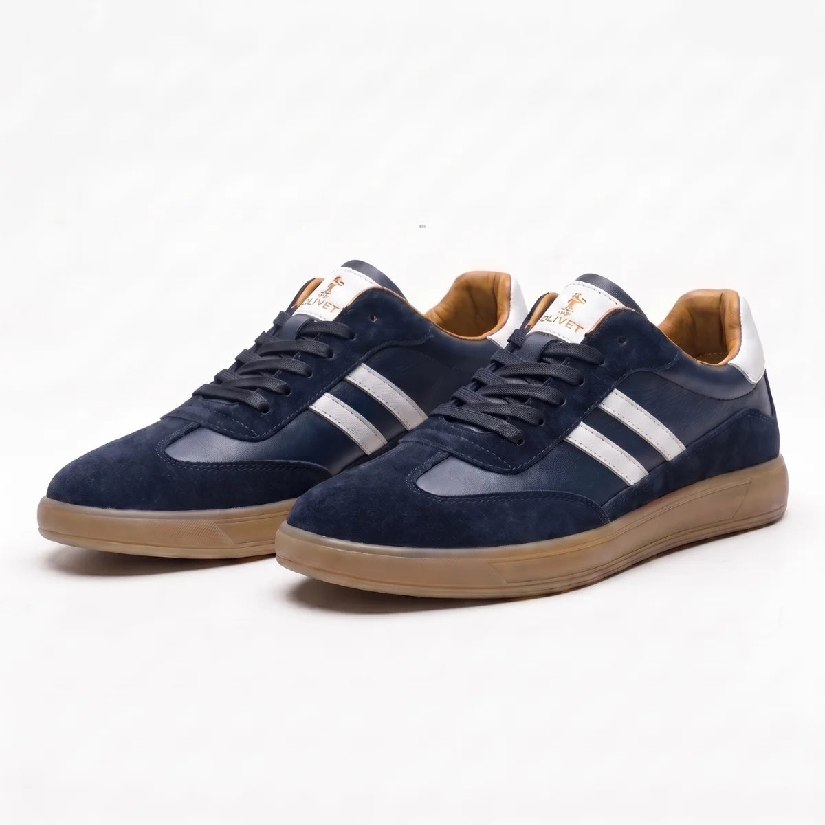 (Compre 1 Leve 2) Tênis Milano Suede™  - Design Italiano e Acabamento de Luxo